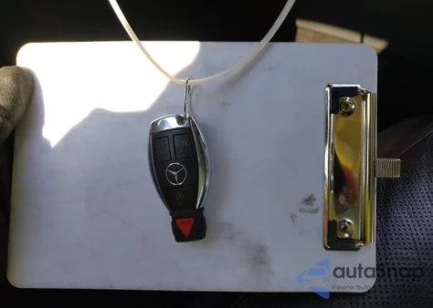 2011 Mercedes-Benz S 550 из США, поврежденный, VIN WDDNG7BB4BA376857